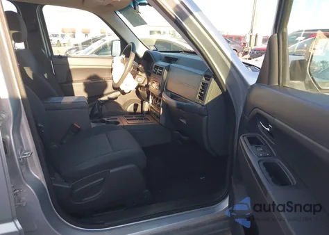 2011 Jeep Liberty Sport z USA, uszkodzony, nr VIN 1J4PP2GK2BW596834